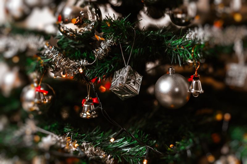 12 Foot Artificial Christmas Trees: Safety Tips For Decorating