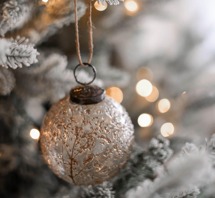 Add Some Twinkle to Your Tree: The Beauty of Glass Ornaments and Star Christmas Tree Toppers